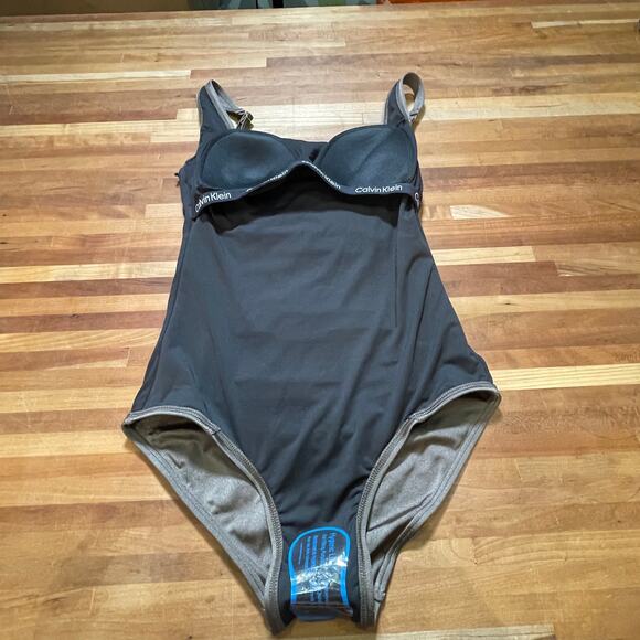 Calvin Klein Women's Shimmer Pleated One Piece Swimsuit - Bronze - Size 4 - Picture 8 of 11